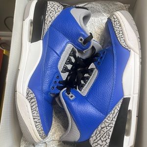 Jordan 3 varsity Royal blue